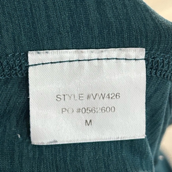 Vuori Lux Sleeveless Jumpsuit in Jade Heather - M - Picture 8 of 14